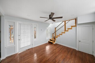 303 Welch St in Houston, TX - Building Photo - Building Photo