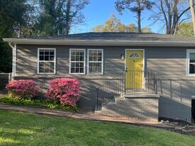 3494 Maryvale Dr in Decatur, GA - Building Photo