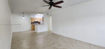 10342 Fox Trail Rd S in Royal Palm Beach, FL - Building Photo - Building Photo