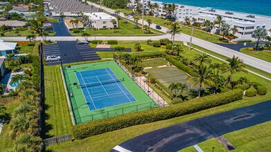 2050 Atlantic St in Melbourne Beach, FL - Building Photo - Building Photo