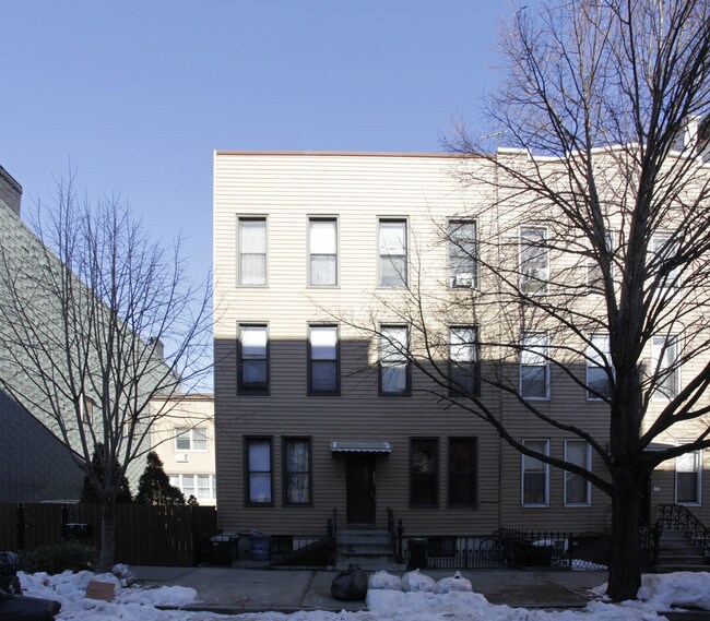 179 India St in Brooklyn, NY - Building Photo - Building Photo