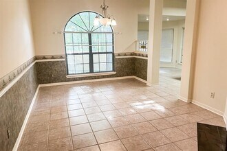 617 Green Hills Dr in Huntsville, TX - Building Photo - Building Photo
