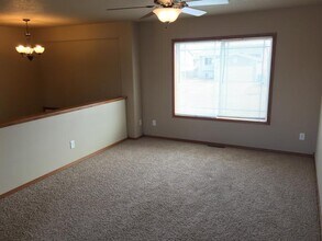 1723 Torrey Pines Dr in Brookings, SD - Building Photo - Building Photo