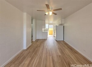 1742 Young St in Honolulu, HI - Building Photo - Building Photo