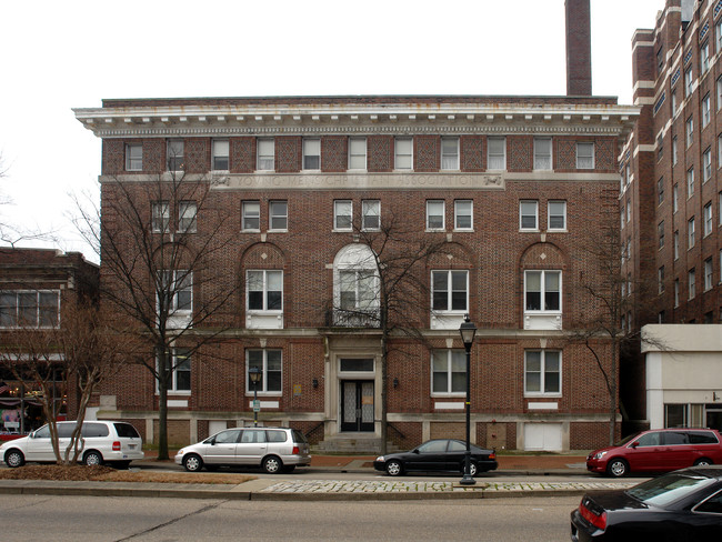 Olde Towne Apartments in Portsmouth, VA - Building Photo - Building Photo