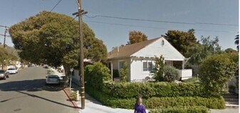392 West Center Ave in Ventura, CA - Building Photo