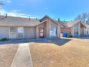 4228 Wembleton Cir in Norman, OK - Building Photo - Building Photo