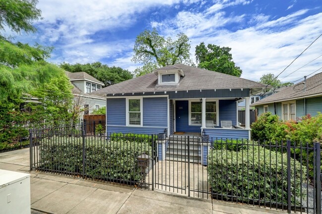 2906 Houston Ave in Houston, TX - Building Photo - Building Photo