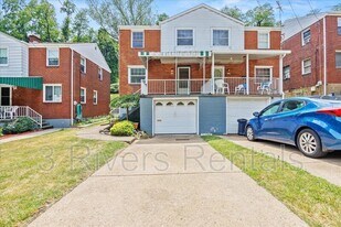2182 Pauline Ave in Pittsburgh, PA - Building Photo
