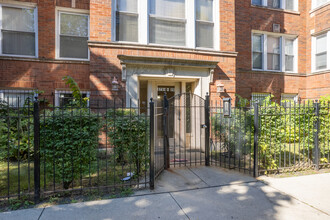 6704-6712 S Ridgeland Ave in Chicago, IL - Foto de edificio - Building Photo