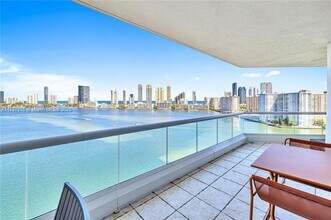2600 Island Blvd in Aventura, FL - Building Photo - Building Photo