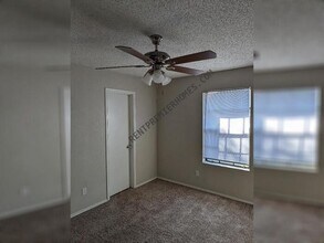 10124 Lone Eagle Dr in Fort Worth, TX - Building Photo - Building Photo