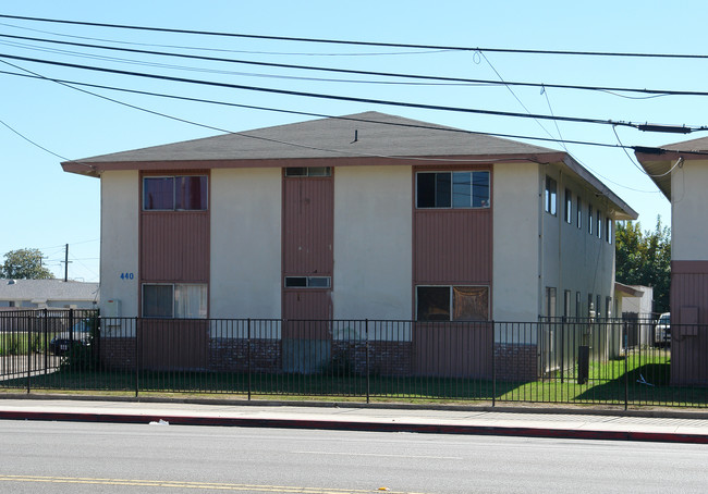 440 E Pleasant Valley Rd in Oxnard, CA - Building Photo - Building Photo