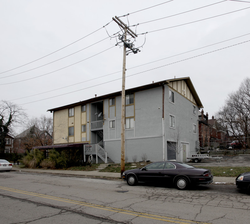 1960 N 4th St in Columbus, OH - Building Photo