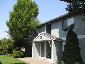 New Heritage Apartments in Albany, OR - Building Photo - Building Photo