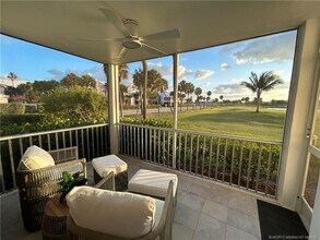 484 NE Plantation Rd in Stuart, FL - Building Photo - Building Photo