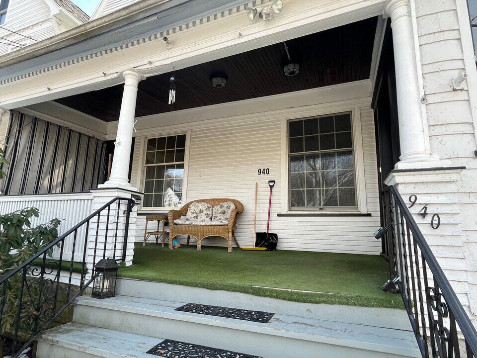 940 Woodlawn St in Scranton, PA - Building Photo