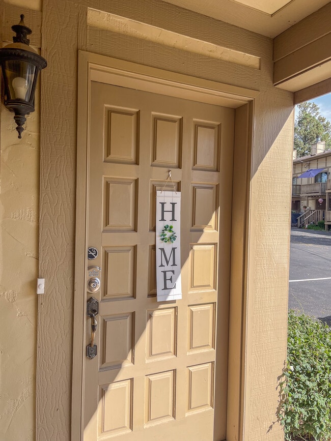 214 Metz Dr in Ruidoso, NM - Building Photo - Building Photo