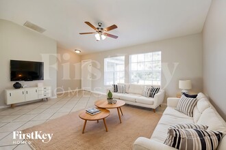 2565 Vogler Ln in North Port, FL - Foto de edificio - Building Photo