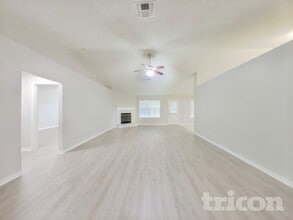 1267 Summit Oaks Dr E in Jacksonville, FL - Building Photo - Building Photo