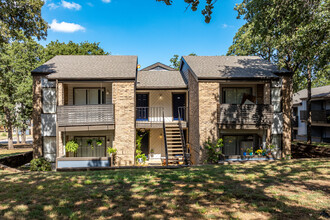 The Madeleine in Fort Worth, TX - Building Photo - Building Photo