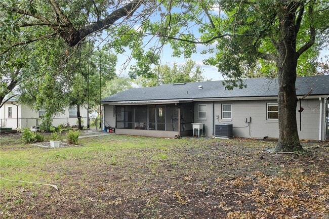 1653 Peruvian Ln