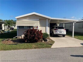 1420 Whisper Cir in Sebring, FL - Building Photo