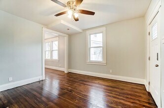 6006 Bramble Ave in Cincinnati, OH - Building Photo - Building Photo