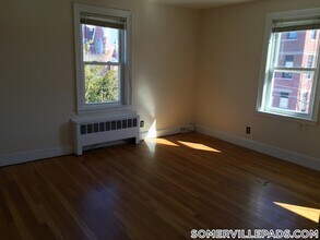 277 Washington St, Unit 3 in Somerville, MA - Foto de edificio - Building Photo