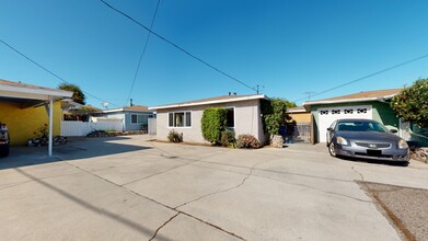 14521 Firmona Ave, Unit 14523 .5 in Lawndale, CA - Building Photo - Building Photo