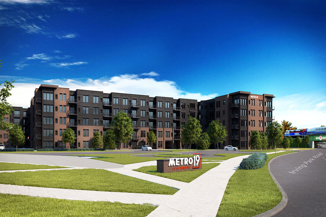 Metro 19 Apartments in Roselle, IL - Building Photo