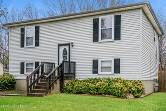 10509 Hillpark Dr in Louisville, KY - Building Photo - Building Photo
