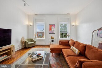 1731 Bainbridge St in Philadelphia, PA - Building Photo - Building Photo