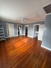 38 Melville St, Unit 3 in Fall River, MA - Building Photo - Building Photo