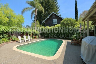 15 Bank St in San Anselmo, CA - Building Photo - Building Photo