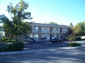 Westlin Manor Apartments in Sparks, NV - Building Photo