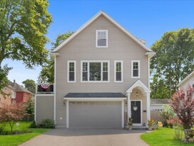 74 8th Ave in Haverhill, MA - Building Photo