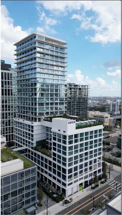 1000 Water St in Tampa, FL - Building Photo