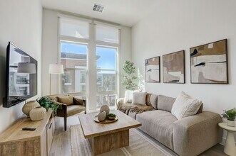 Aspire at Redwood in Las Vegas, NV - Foto de edificio - Building Photo