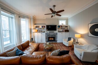 2208 N Sedgwick St in Chicago, IL - Building Photo - Building Photo