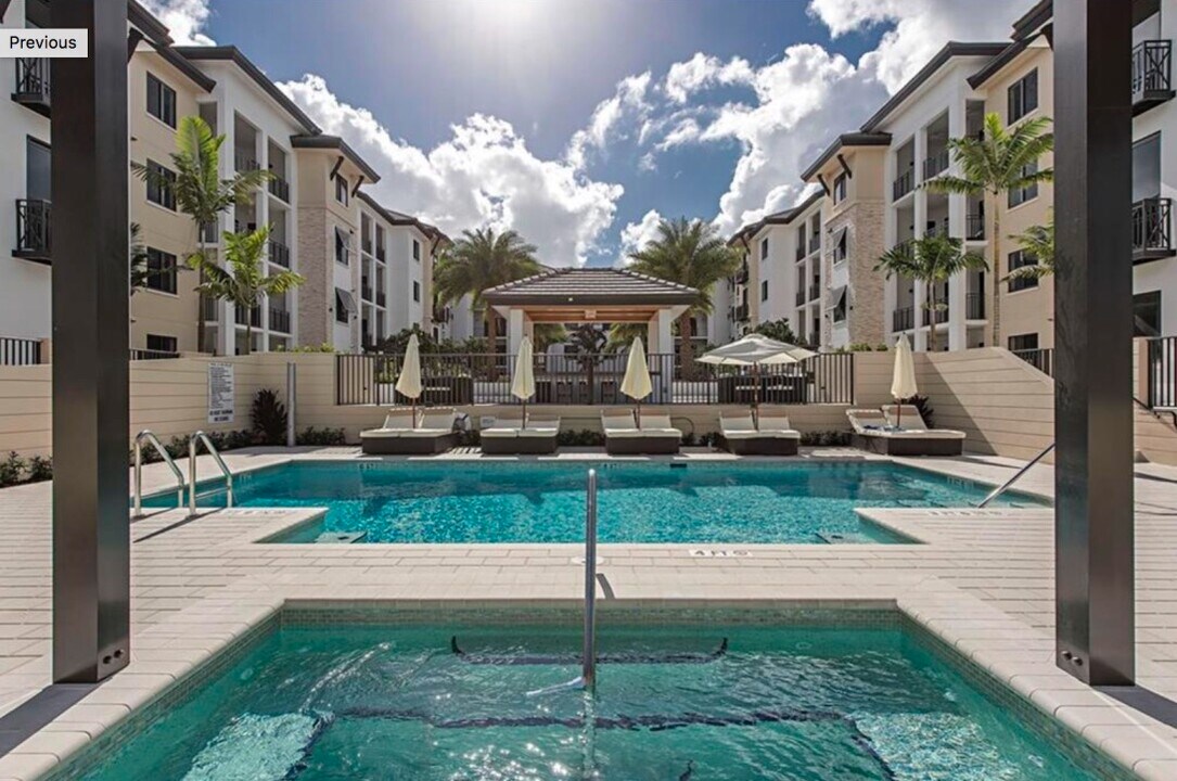 1030 3rd Ave S, Unit # 314 in Naples, FL - Building Photo