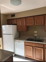 5701 N Sheridan, Unit 5701 Sheridan road in Chicago, IL - Building Photo - Building Photo