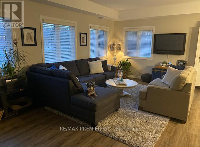 36 48th St S in Wasaga Beach, ON - Building Photo - Building Photo