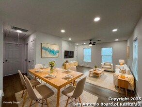 2239 Burnet St in San Antonio, TX - Building Photo - Building Photo