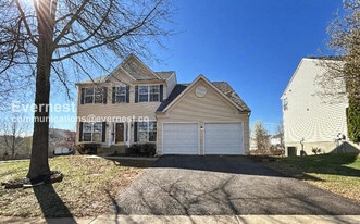 800 Fairwood Dr in Culpeper, VA - Building Photo