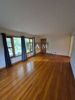 328 N 68th St in Wauwatosa, WI - Building Photo