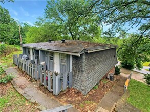 Y Street Apartments in Fort Smith, AR - Building Photo - Building Photo