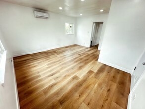 780 Junipero Ave in Long Beach, CA - Building Photo - Building Photo