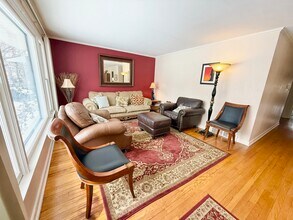 2909 Oakton St in Park Ridge, IL - Building Photo - Building Photo