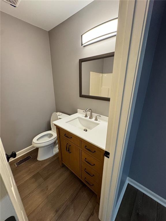 property at 907 Holden Ln